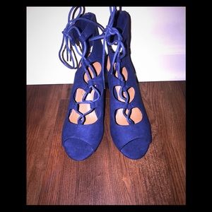 $5 Sale! Born In California Heels